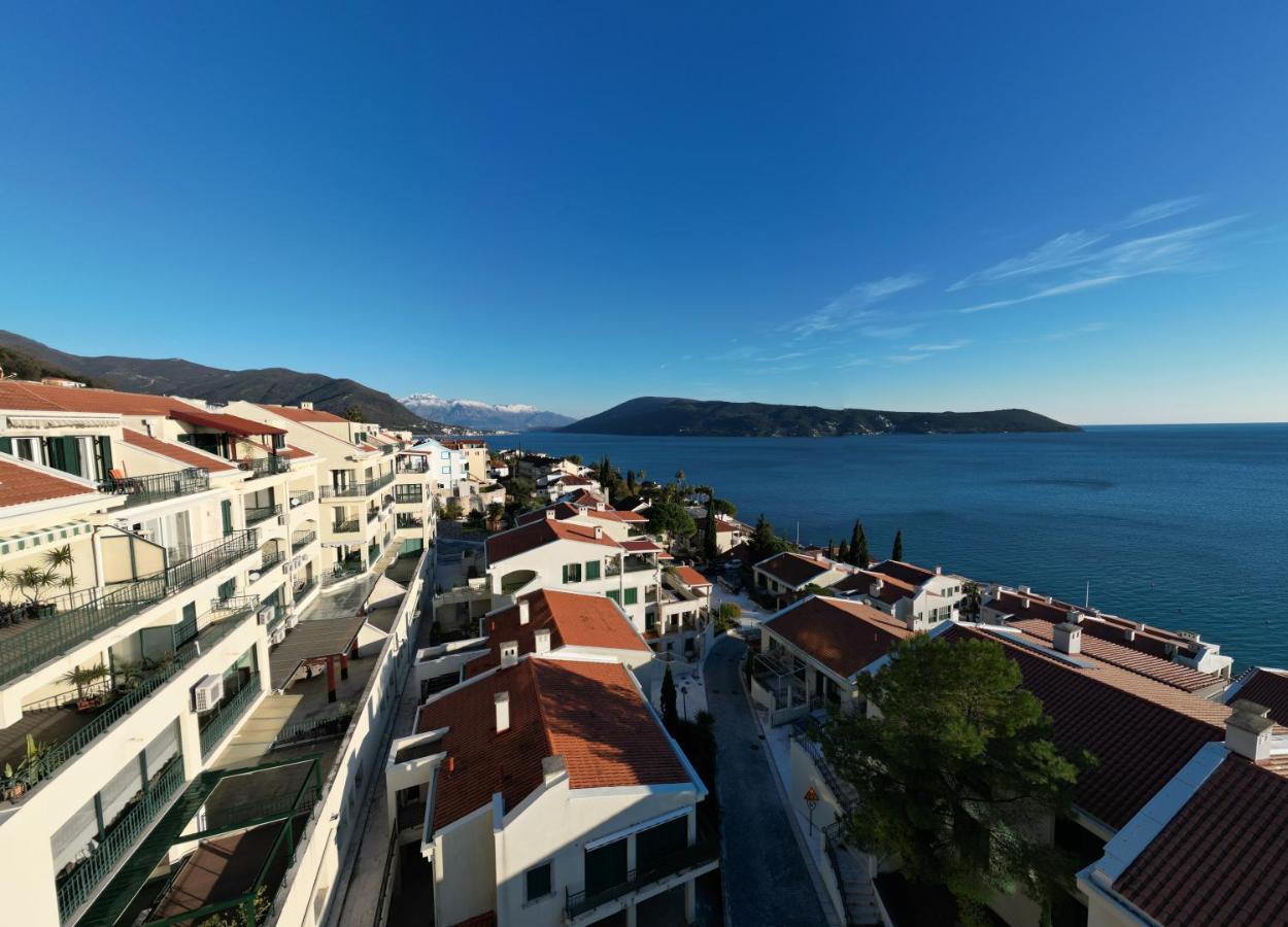 Beachside With Sea View -